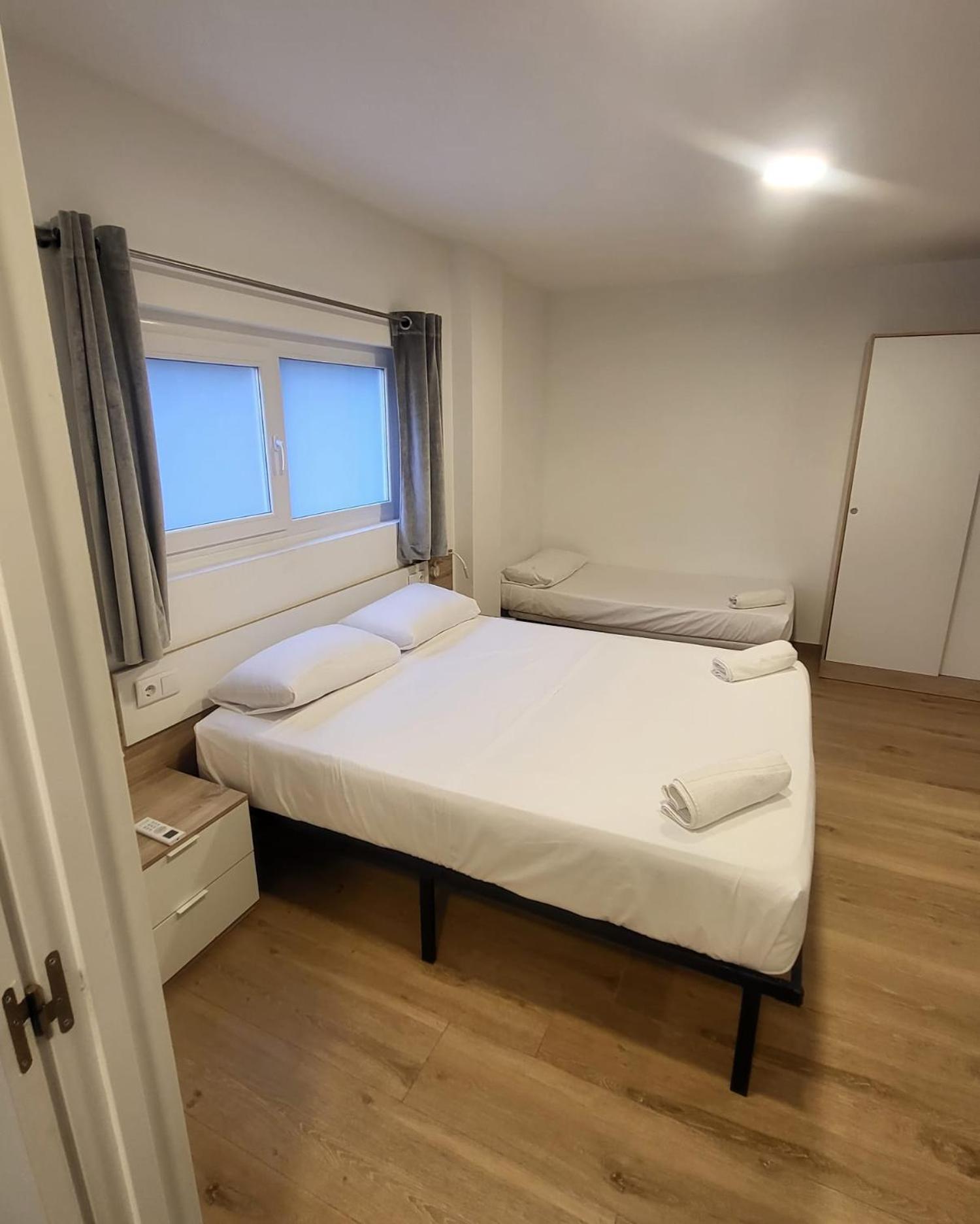 Beach & Arts Hostel バレンシア エクステリア 写真