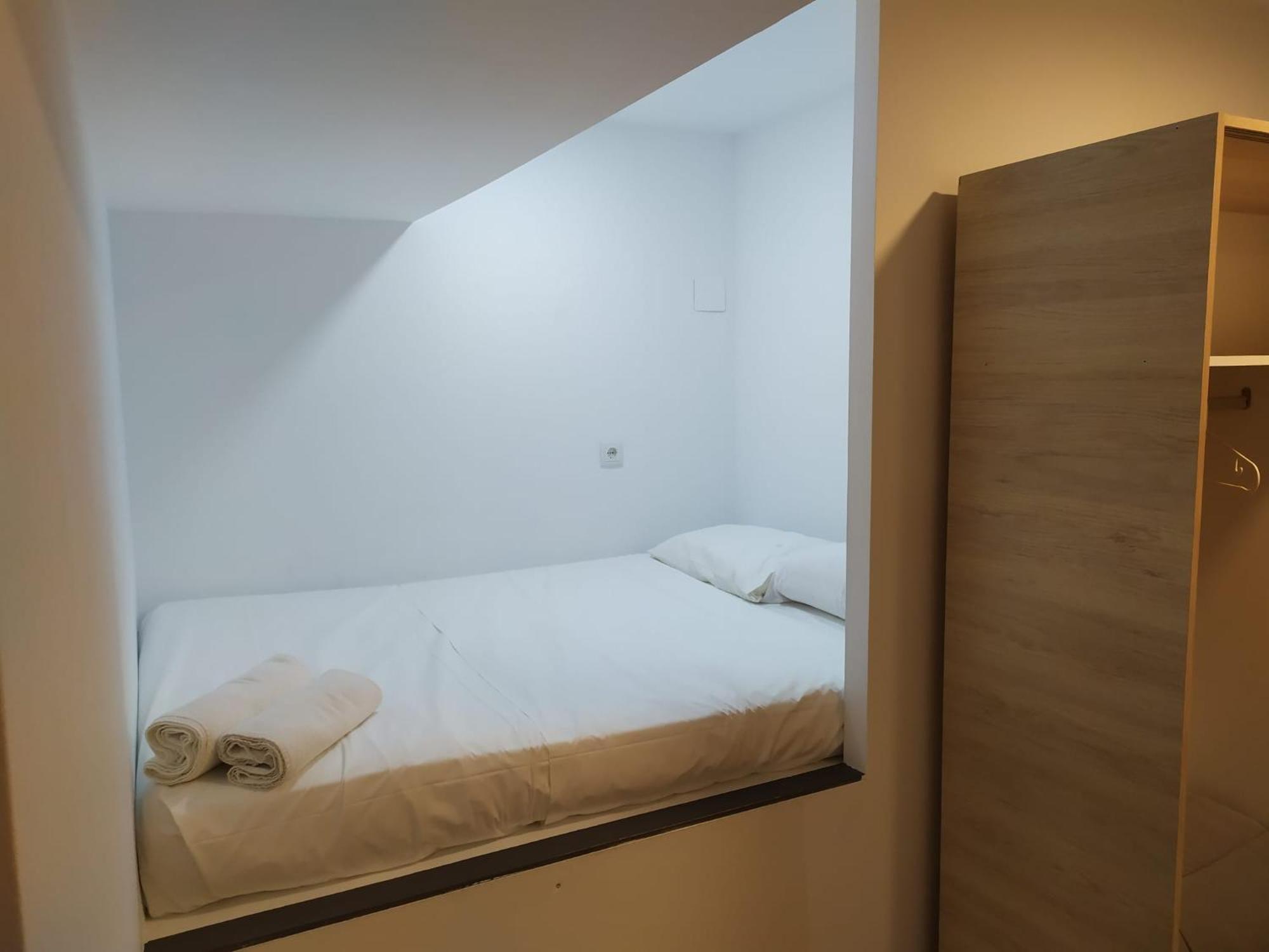 Beach & Arts Hostel バレンシア エクステリア 写真