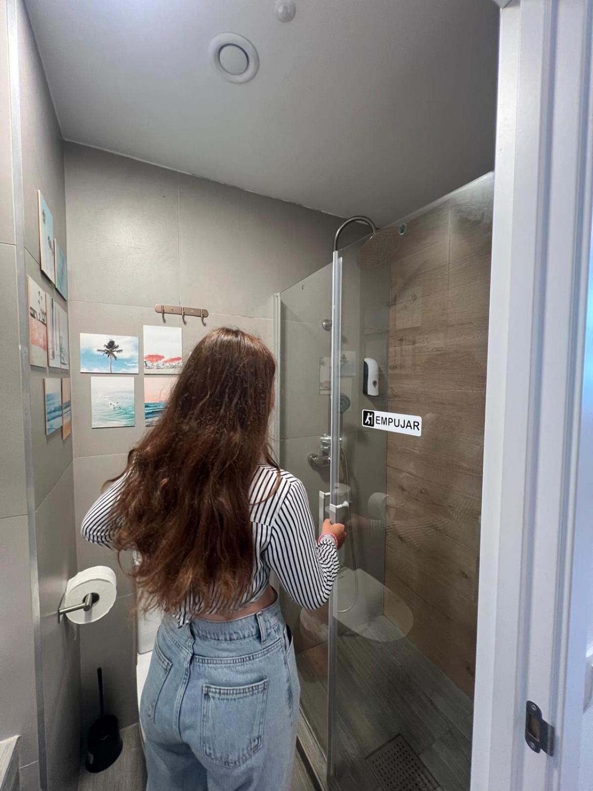 Beach & Arts Hostel バレンシア エクステリア 写真